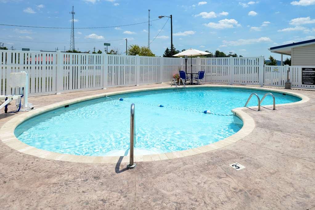 Americas Best Value Inn & Suites St Clairsville Wheeling St. Clairsville Konforlar fotoğraf