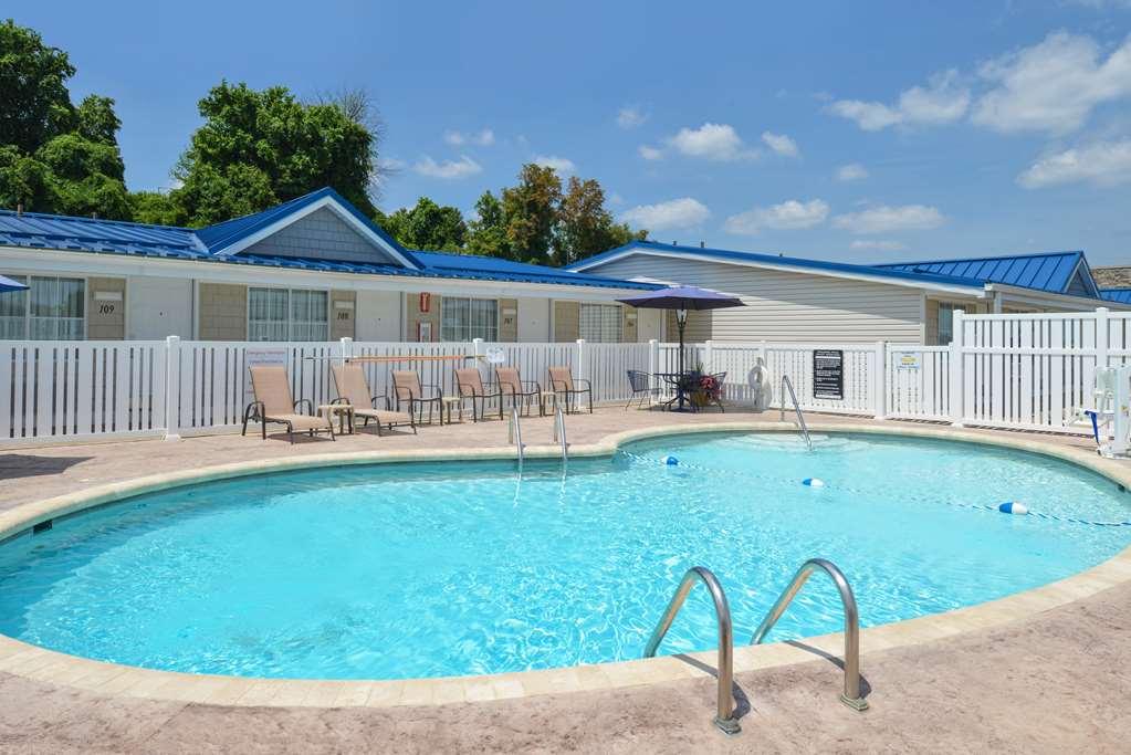 Americas Best Value Inn & Suites St Clairsville Wheeling St. Clairsville Konforlar fotoğraf
