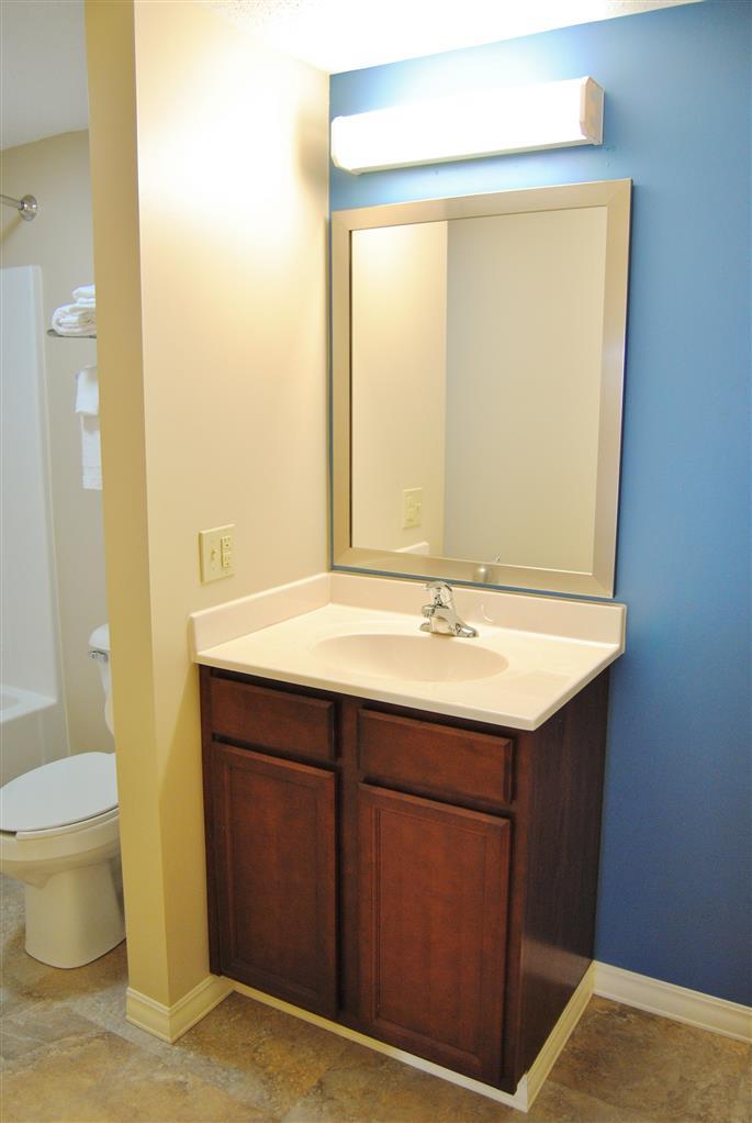 Americas Best Value Inn & Suites St Clairsville Wheeling St. Clairsville Dış mekan fotoğraf