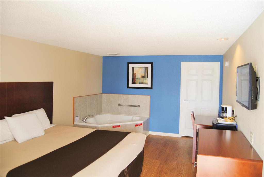 Americas Best Value Inn & Suites St Clairsville Wheeling St. Clairsville Oda fotoğraf