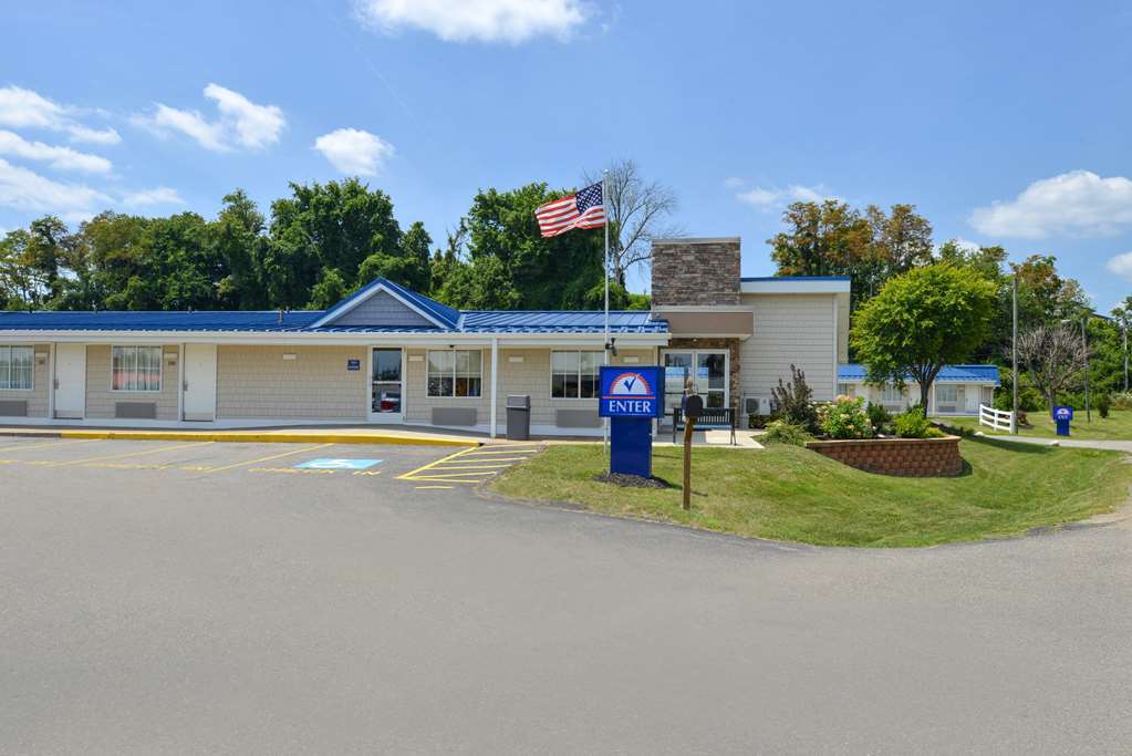 Americas Best Value Inn & Suites St Clairsville Wheeling St. Clairsville Dış mekan fotoğraf