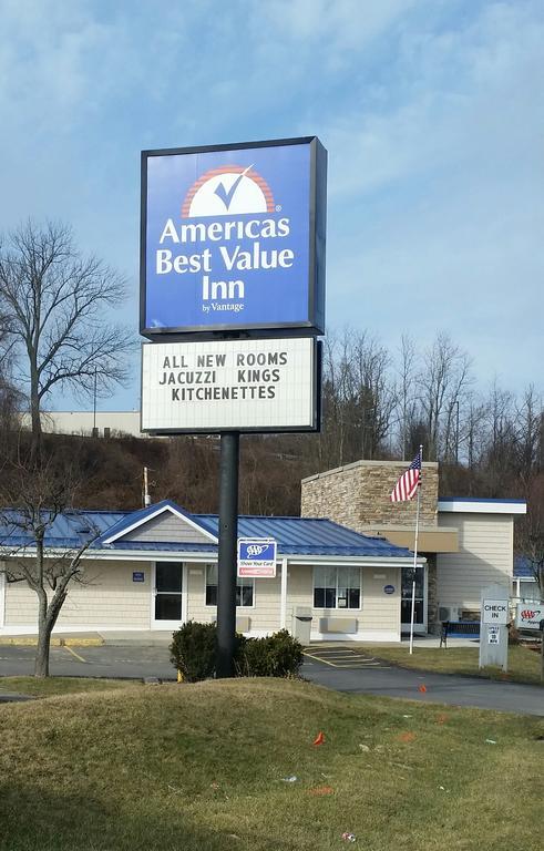 Americas Best Value Inn & Suites St Clairsville Wheeling St. Clairsville Dış mekan fotoğraf