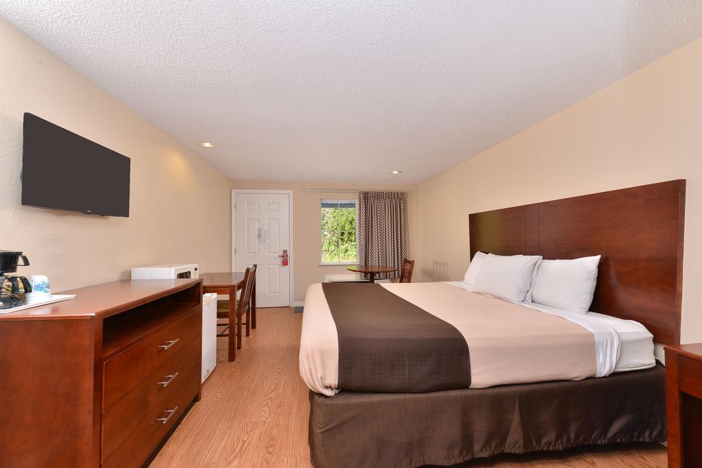 Americas Best Value Inn & Suites St Clairsville Wheeling St. Clairsville Oda fotoğraf
